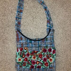 Vintage America Colorful Floral Embroidered Hobo Bag